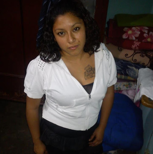 Isabel Garcia Photo 13
