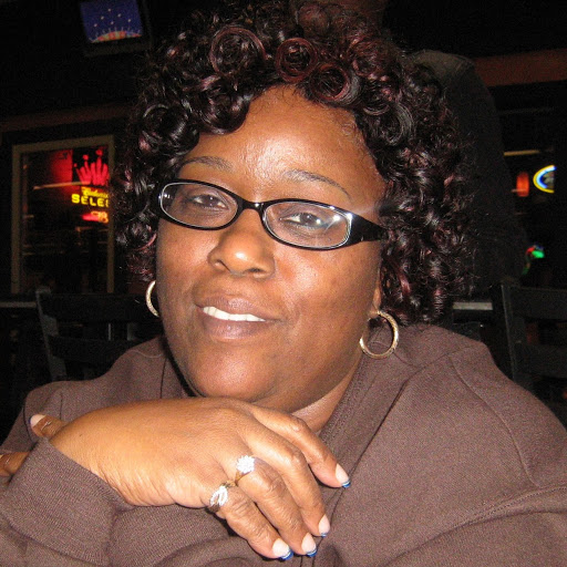 Roberta Taylor Photo 26