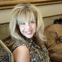 Laurie Krueger Photo 23