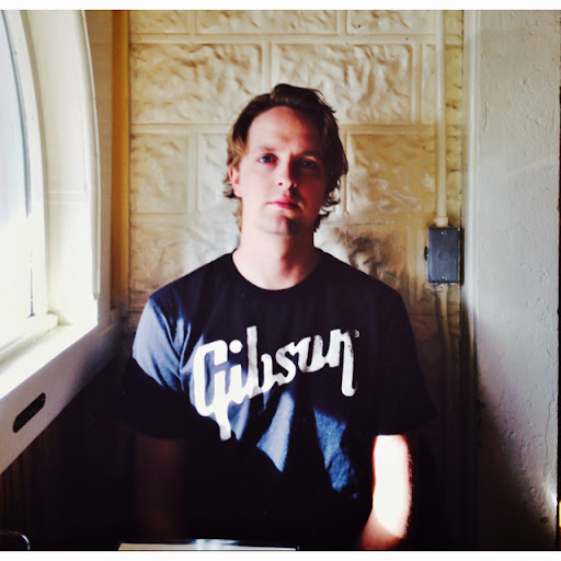 Dustin Moran Photo 32