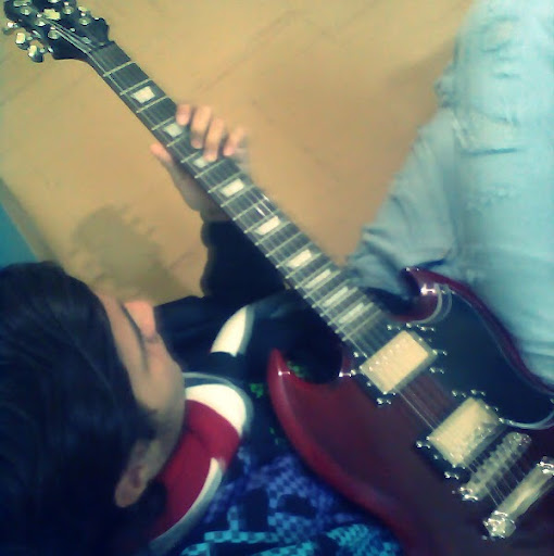 Jan Gonzalez Photo 17
