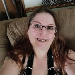 Vickie White Photo 27