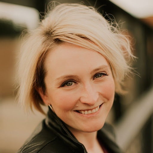 Meredith Bowen Photo 24