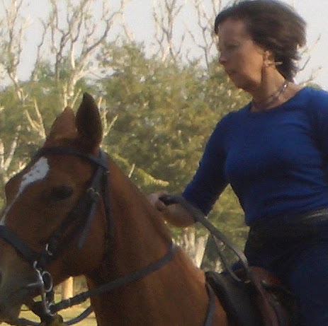 Julia Manning Photo 19