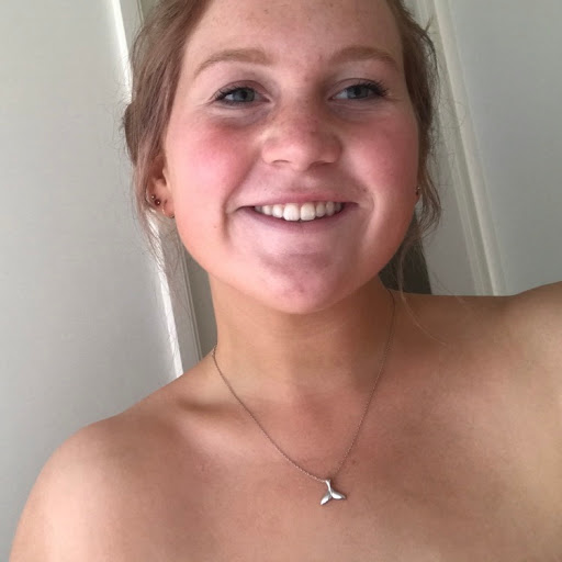 Isabel Miller Photo 36