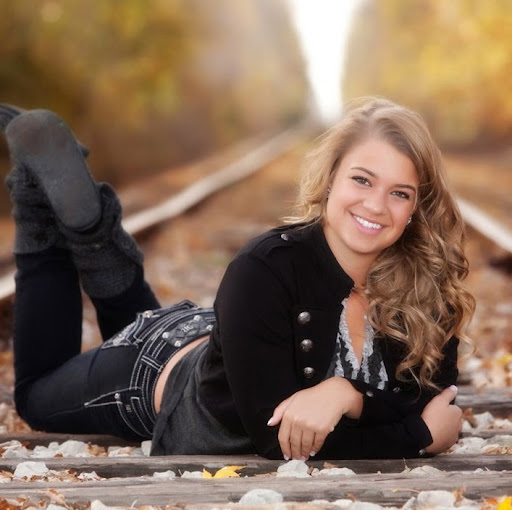 Hannah Christopher Photo 12