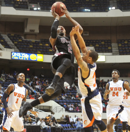Reggie Howell Photo 33