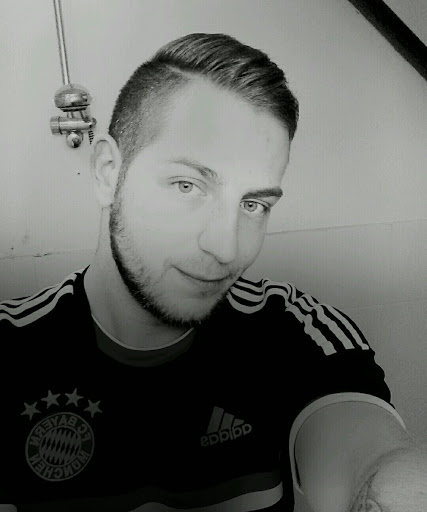 Benjamin Hofmann Photo 8