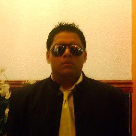 Jesus Larios Photo 30