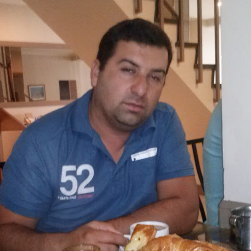 Miguel Bustamante Photo 21