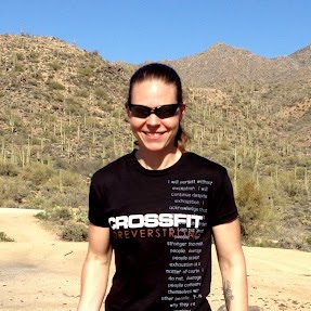 Jennifer Roberts Photo 24