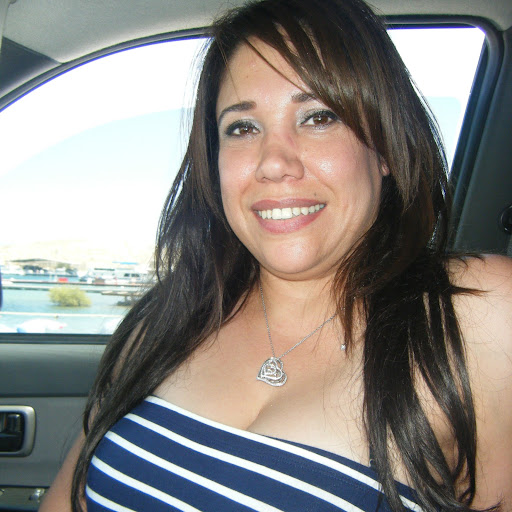 Veronica Nevarez Photo 28