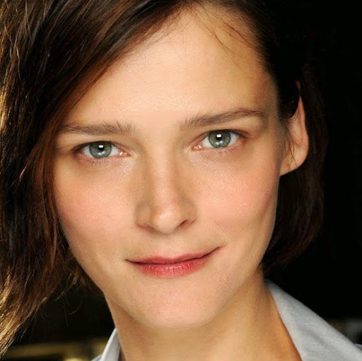 Elizabeth Byrne Photo 39