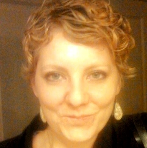Amy Walker Photo 45