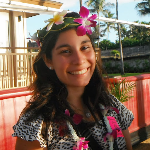 Daniela Montalvo Photo 3