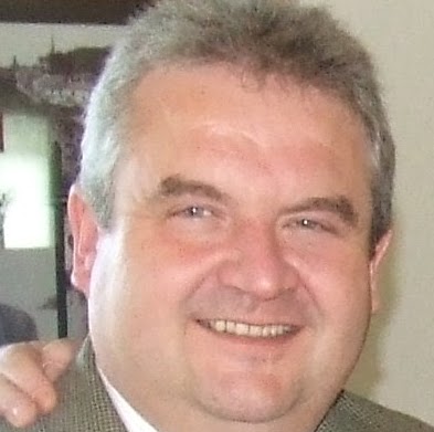 Simon Smith Photo 26