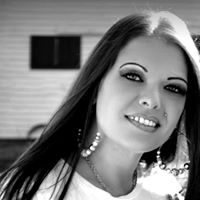 Crystal Howell Photo 14