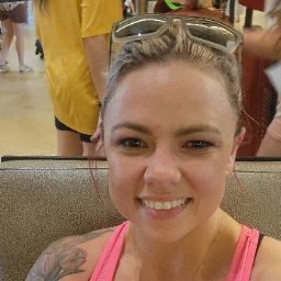 Kelli Currie Photo 18