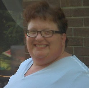 Stephanie Crouch Photo 26