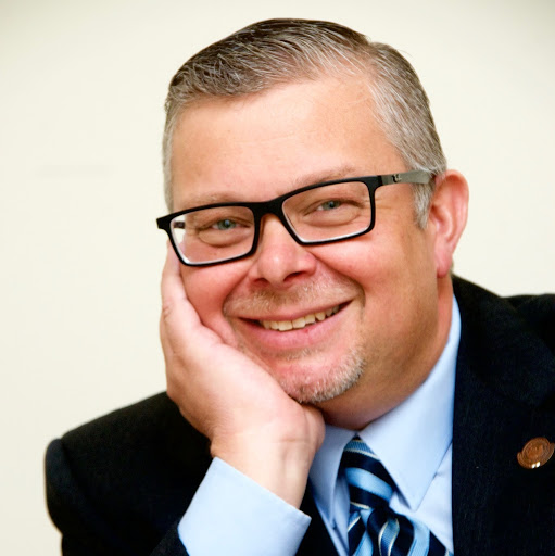 Erik Anderson Photo 36