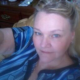 Debbie Thompson Photo 26