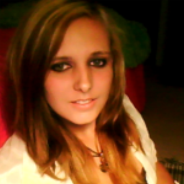 Victoria Aldridge Photo 5