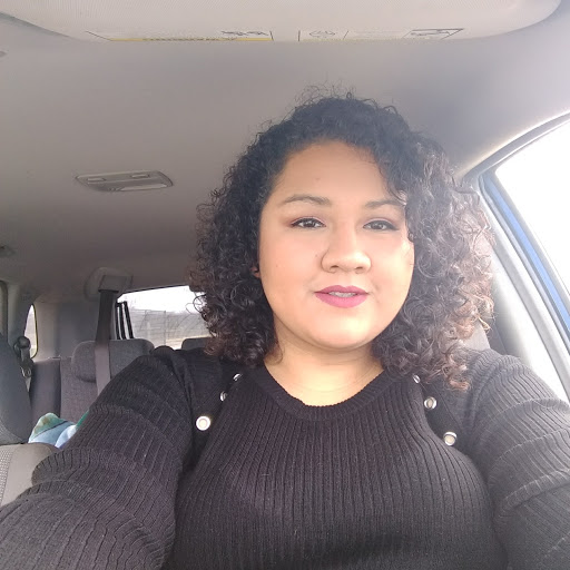 Gloria Vasquez Photo 7