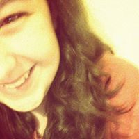 Hannah Reynolds Photo 21