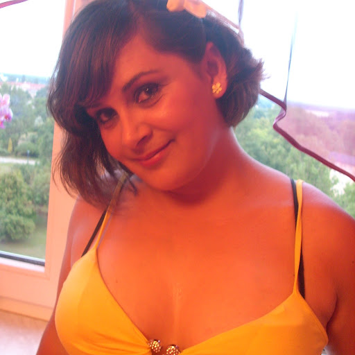 Linda Horvath Photo 12