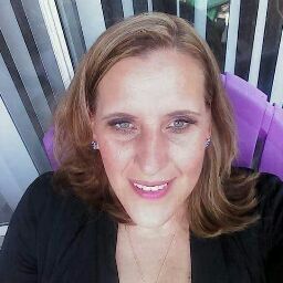 Pamela Perry Photo 6