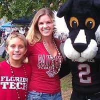 Kelly Carnes Photo 29