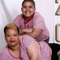 Angela Holiday Photo 4