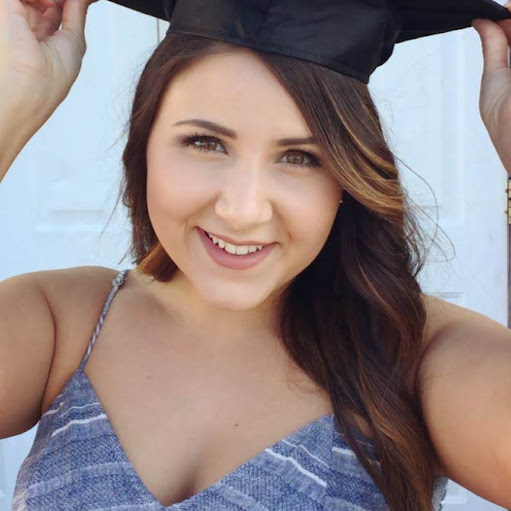 Julia Smith Photo 19