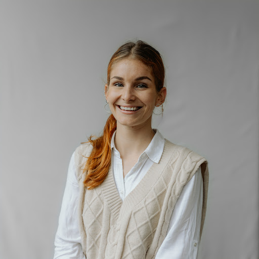 Sophia Montgomery Photo 15