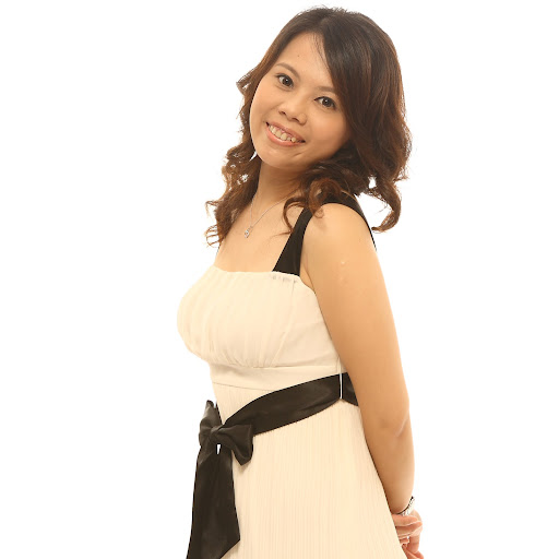 Sandy Chang Photo 14