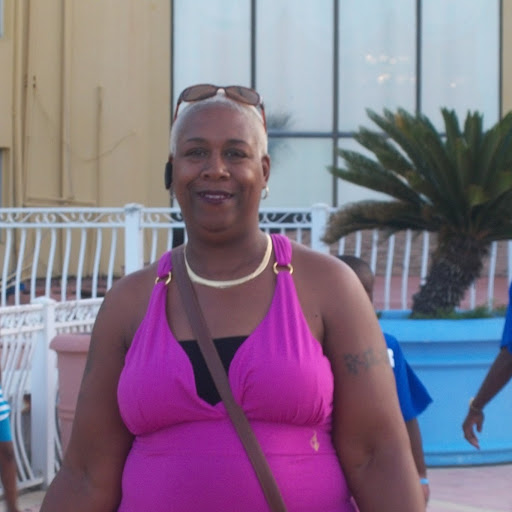 Marcia Hall Photo 32