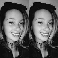 Emily Blake Photo 14