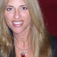 Cynthia Reilly Photo 26