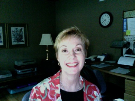 Elizabeth Schumacher Photo 14