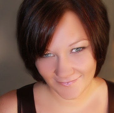 Lisa Waite Photo 36