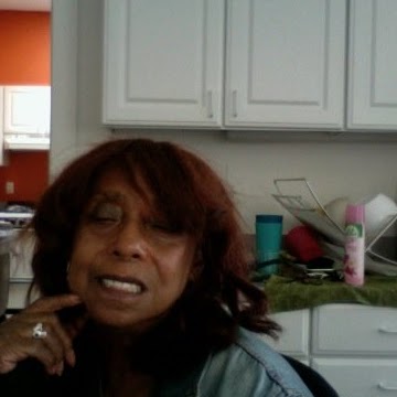 Maxine Foster Photo 15