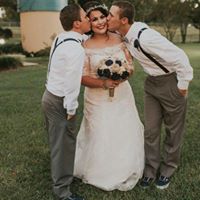 Nicole Landry Photo 24