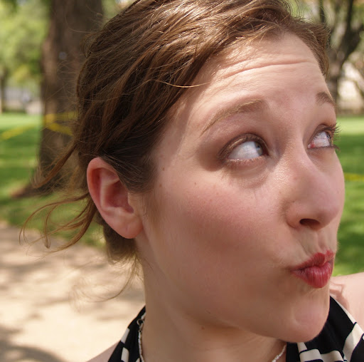 Ellen Cole Photo 14