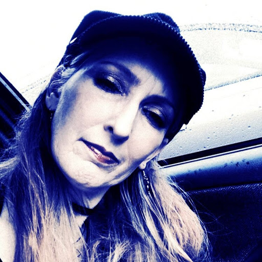 Kelli Smith Photo 17