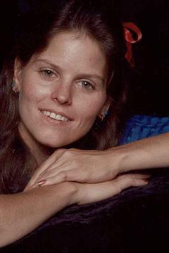 Tracy Roberts Photo 16