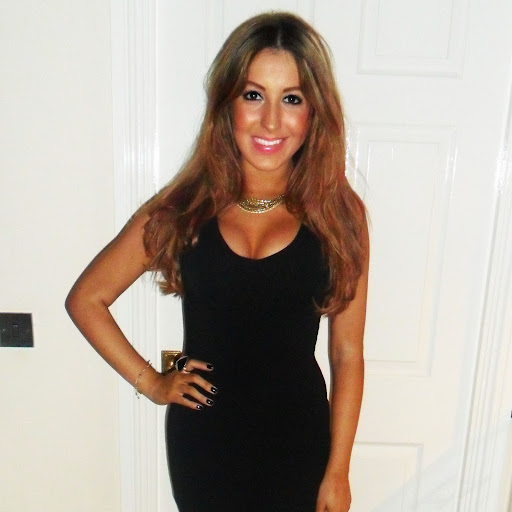 Danielle Tobin Photo 34