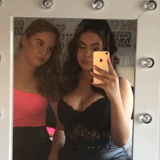 Charlotte Quick Photo 25