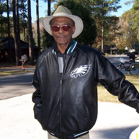 Lou Robinson Photo 6