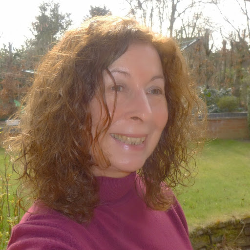 Sarah Bond Photo 35