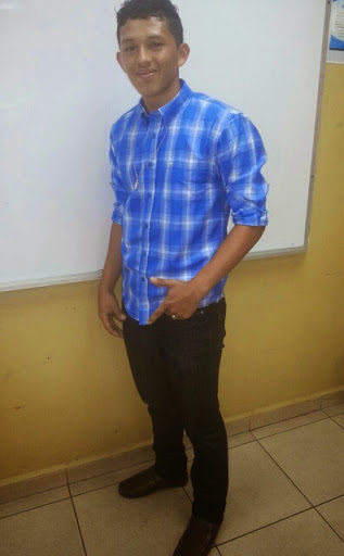 Marvin Castillo Photo 31